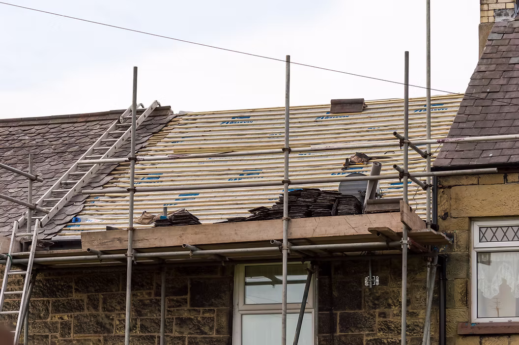 SRS Roofing Team working